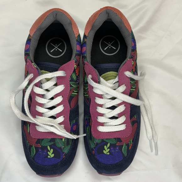 Inkkas Multicolor Floral Sneakers - Picture 9 of 15